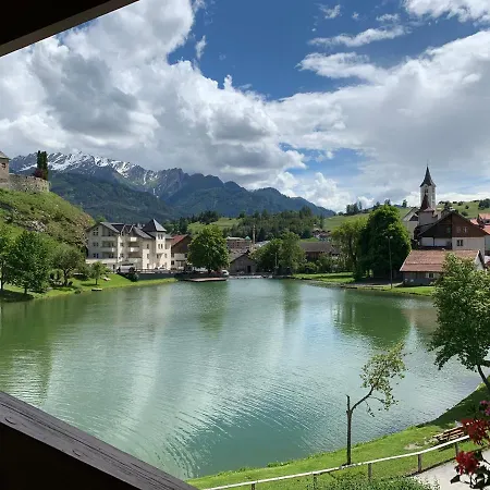 Am Burgsee لاديس