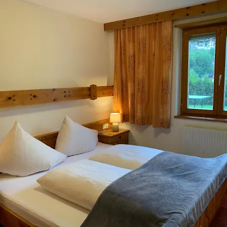 Alojamento de Turismo Selvagem Am Burgsee Ladis